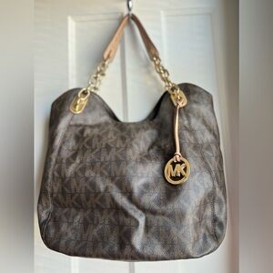 Michael Kors large shoulder chain tote